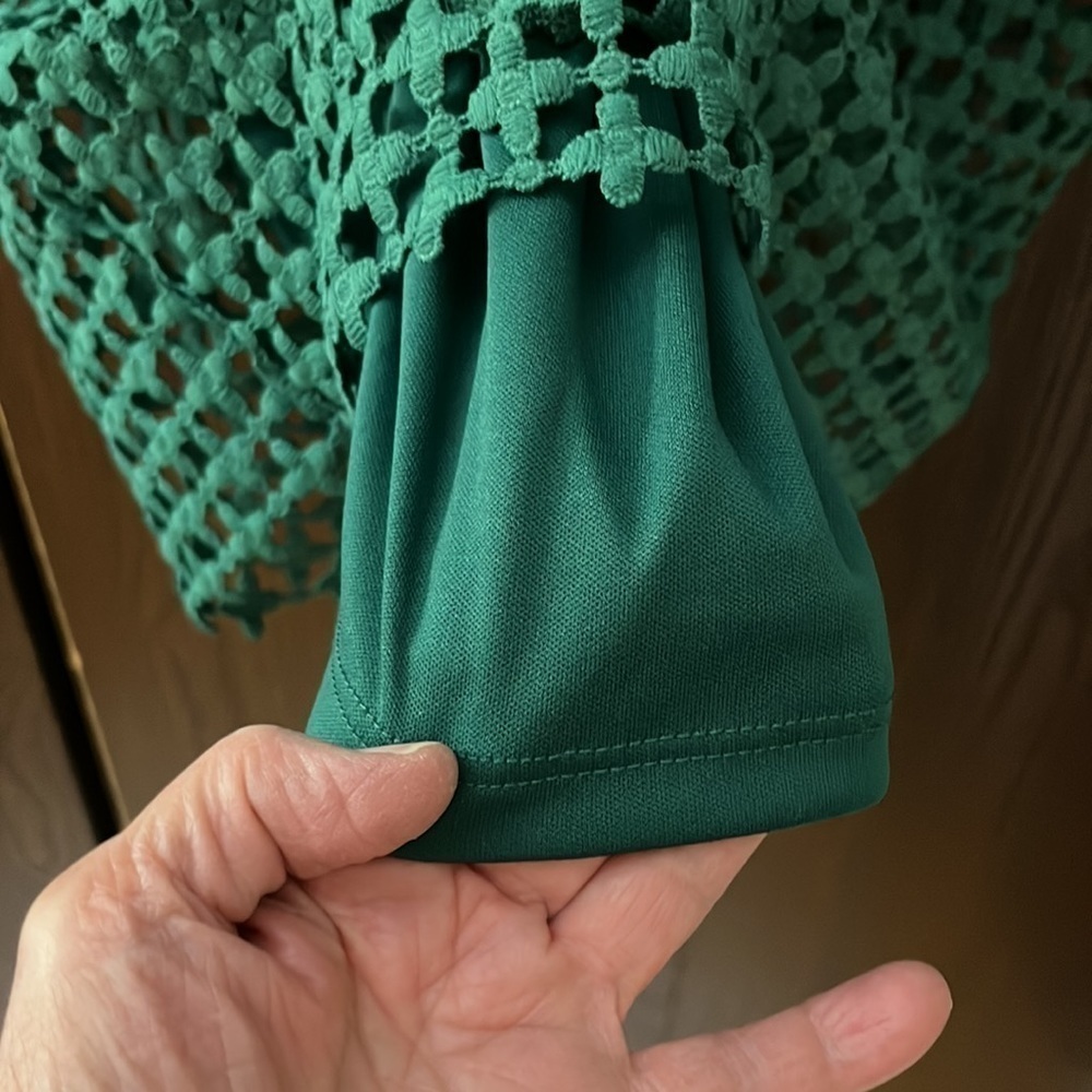 Lulus spaghetti strap dark green dress with cotton crocheted type overlay. S - Picture 5 of 10